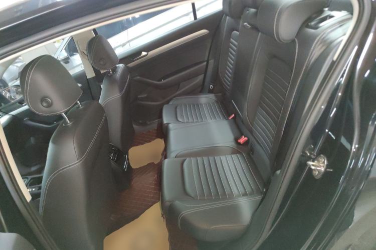 Used Volkswagen Magotan 2020 280TSI DSG Comfort Edition Interior 4