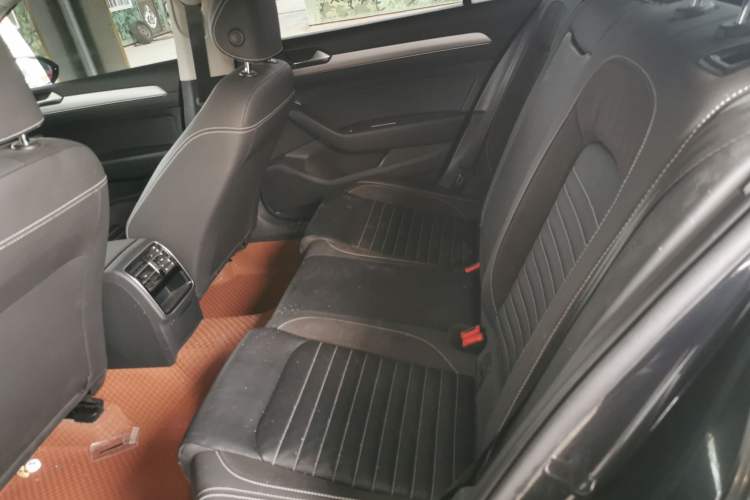 Used Volkswagen Magotan 2020 280TSI DSG Comfort Edition Interior 4