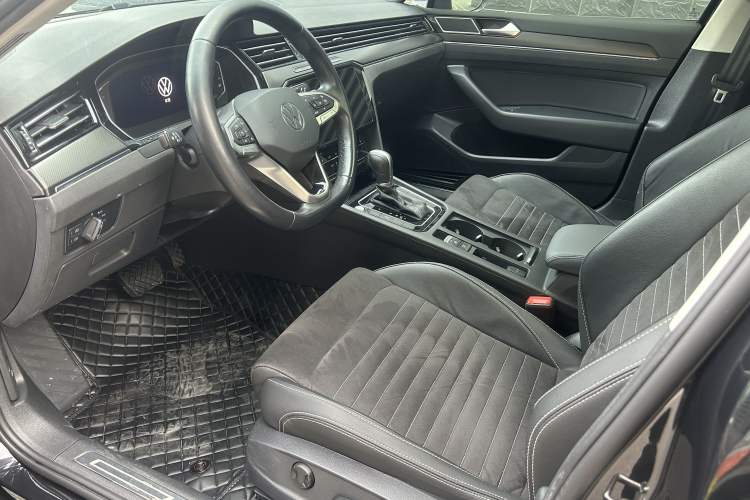Used Volkswagen Magotan 2020 380TSI DSG Luxury Version Interior 4