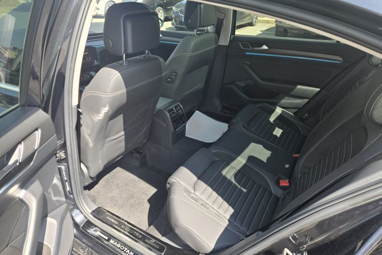 Used Volkswagen Magotan 2020 330TSI DSG Leading Model Interior 5