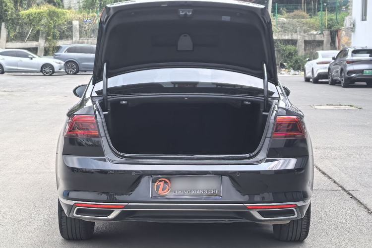 Used Volkswagen Magotan 2020 330TSI DSG Leading Model Interior 5