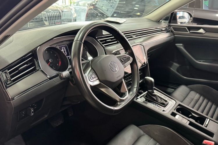 Used Volkswagen Magotan 2020 330TSI DSG Leading Model Interior 5