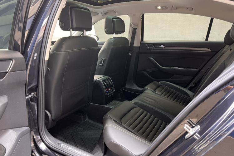Used Volkswagen Magotan 2020 330TSI DSG Leading Model Interior 6