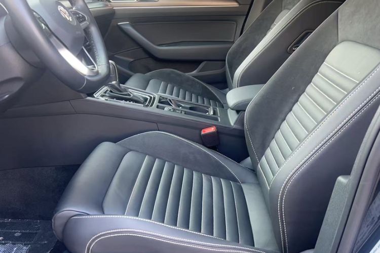 Used Volkswagen Magotan 2020 330TSI DSG Leading Model Interior 6