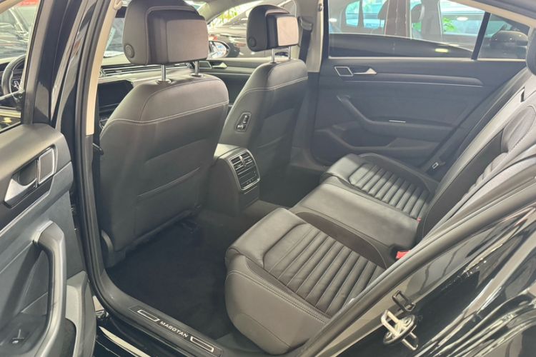 Used Volkswagen Magotan 2020 330TSI DSG Leading Model Interior 6
