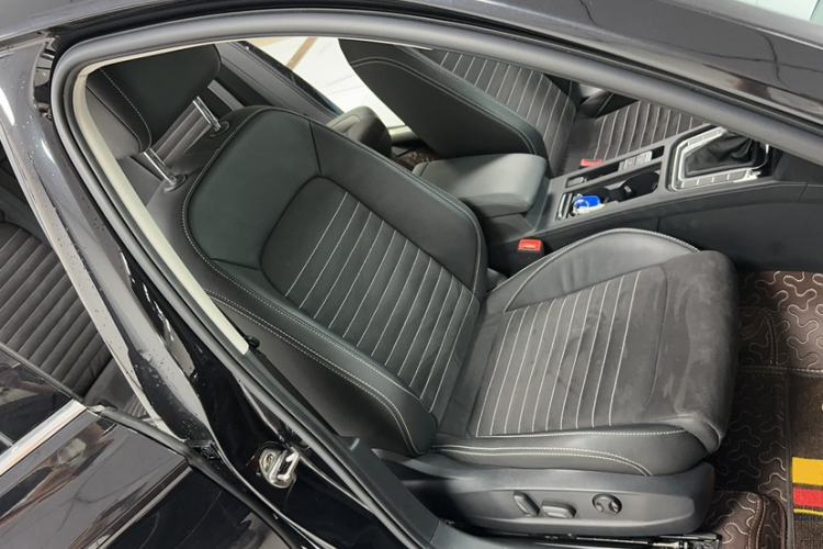 Used Volkswagen Magotan 2020 330TSI DSG Luxury Edition Interior 6