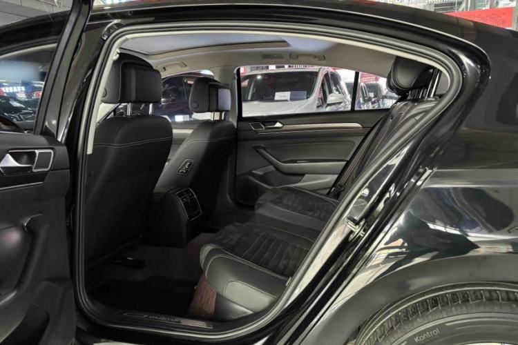 Used Volkswagen Magotan 2020 330TSI DSG Luxury Edition Interior 6