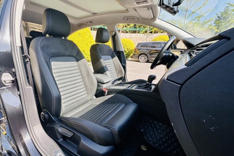 Used Volkswagen Magotan 2020 280TSI DSG Comfort Edition Interior 6