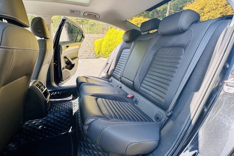 Used Volkswagen Magotan 2020 280TSI DSG Comfort Edition Interior 8