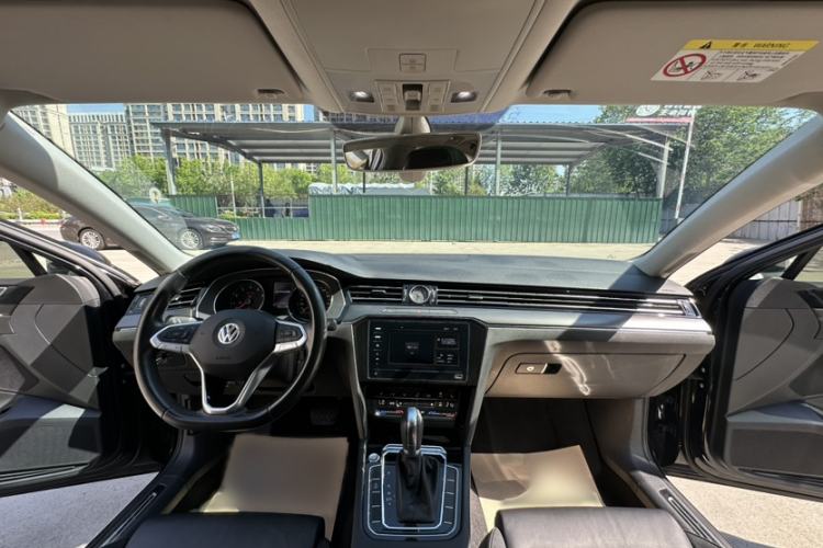 Used Volkswagen Magotan 2020 330TSI DSG Leading Model Interior 9