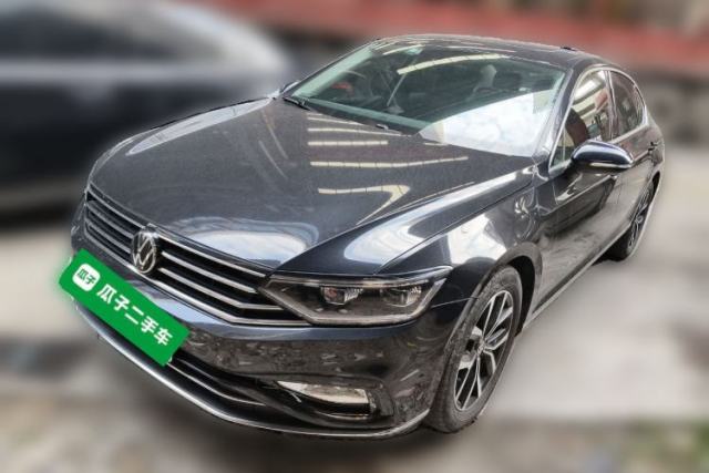 Ojetý Volkswagen Magotan 2020 330TSI DSG Leading Model