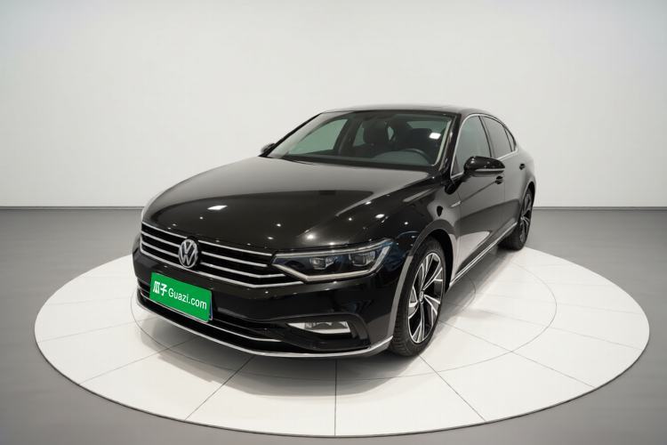 Used Volkswagen Magotan 2020 330TSI DSG Luxury Edition Guazi used car, China used car export, Used car for sale, Used  cars, Cheapest cars for sale