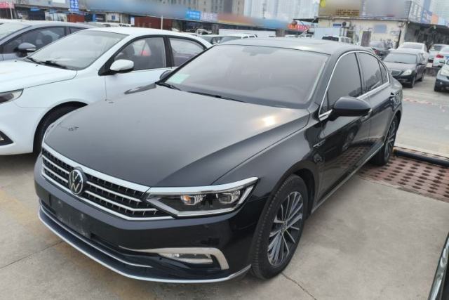 Ojetý Volkswagen Magotan 2020 330TSI DSG Luxury Edition
