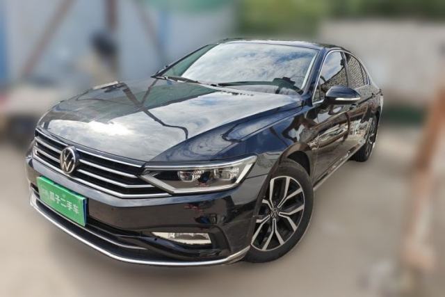 Ojetý Volkswagen Magotan 2020 330TSI DSG Leading Model