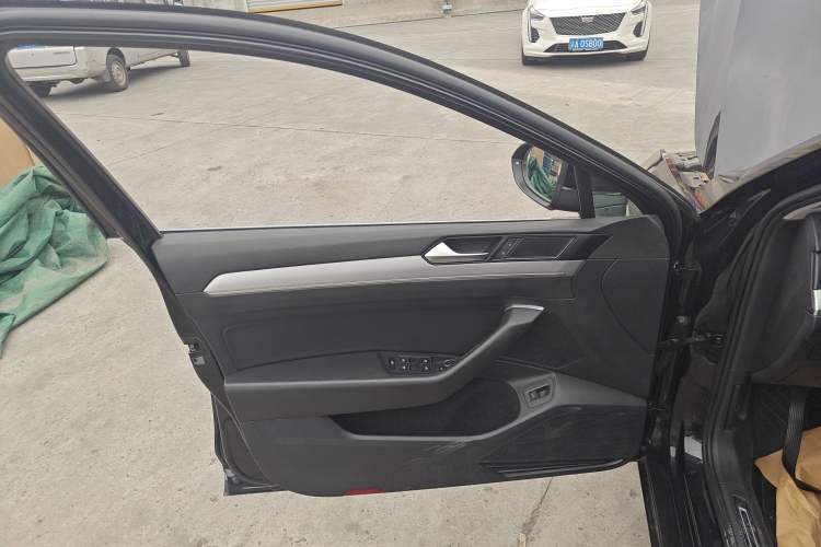Used Volkswagen Magotan 2020 280TSI DSG Comfort Edition Left Front Door Interior