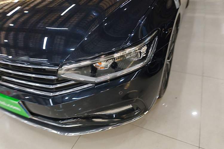 Used Volkswagen Magotan 2020 330TSI DSG Leading Model Left Front Headlight