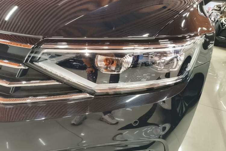 Used Volkswagen Magotan 2020 330TSI DSG Luxury Edition Left Front Headlight