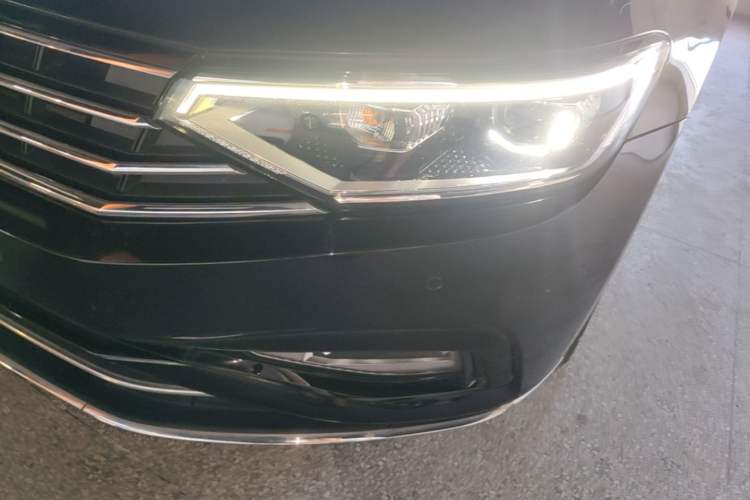 Used Volkswagen Magotan 2020 330TSI DSG Luxury Edition Left Front Headlight