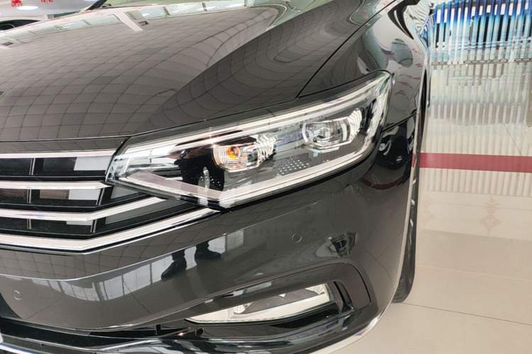 Used Volkswagen Magotan 2020 330TSI DSG Luxury Edition Left Front Headlight