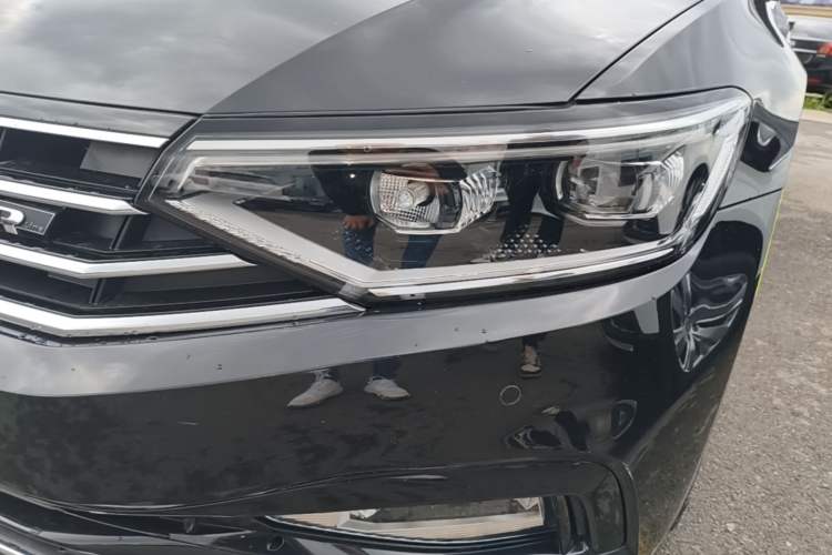 Used Volkswagen Magotan 2020 330TSI DSG Leading Model Left Front Headlight