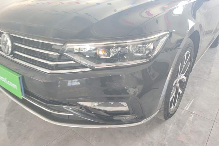 Used Volkswagen Magotan 2020 330TSI DSG Leading Model Left Front Headlight