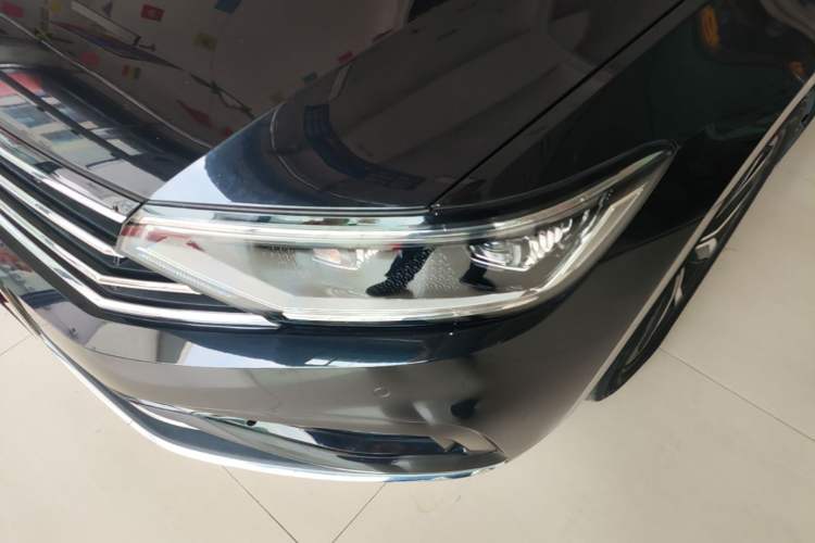 Used Volkswagen Magotan 2020 330TSI DSG Leading Model Left Front Headlight
