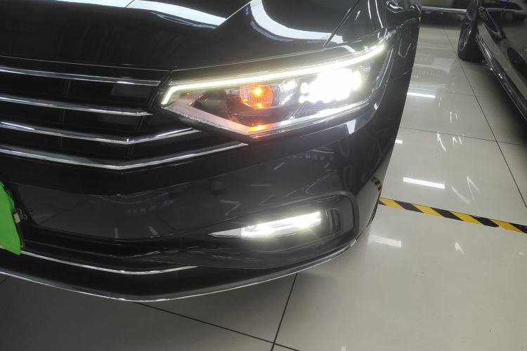 Used Volkswagen Magotan 2020 330TSI DSG Luxury Edition Left Front Headlight