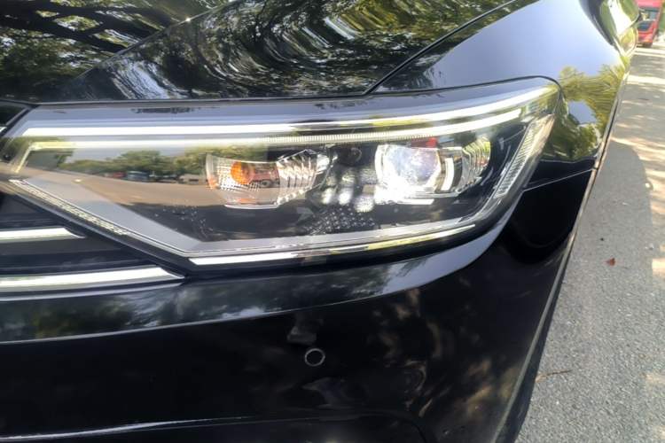 Used Volkswagen Magotan 2020 330TSI DSG Leading Model Left Front Headlight
