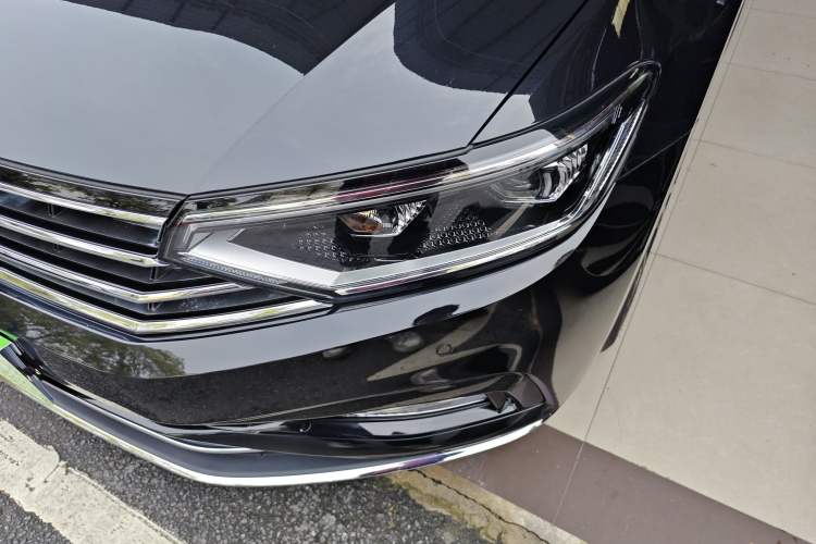 Used Volkswagen Magotan 2020 330TSI DSG Luxury Edition Left Front Headlight