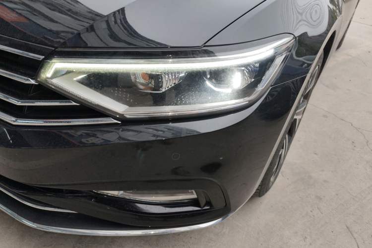 Used Volkswagen Magotan 2020 330TSI DSG Luxury Edition Left Front Headlight