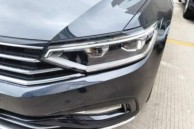 Used Volkswagen Magotan 2020 330TSI DSG Luxury Edition Left Front Headlight