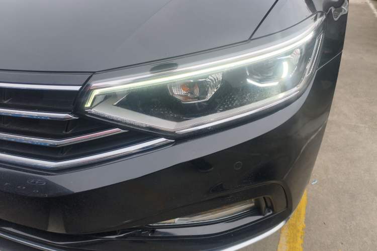 Used Volkswagen Magotan 2020 330TSI DSG Luxury Edition Left Front Headlight