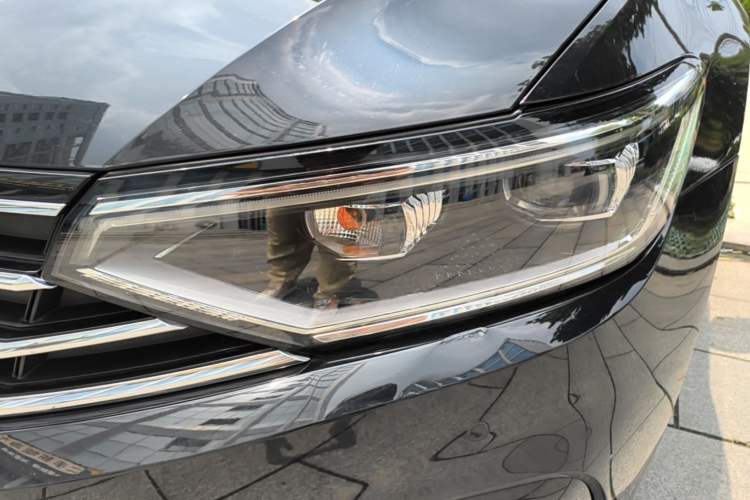 Used Volkswagen Magotan 2020 330TSI DSG Leading Model Left Front Headlight