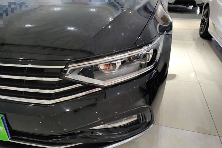Used Volkswagen Magotan 2020 330TSI DSG Leading Model Left Front Headlight