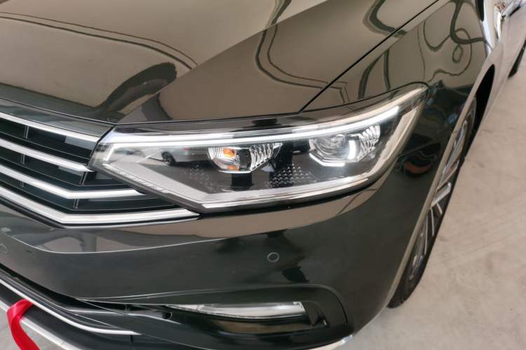 Used Volkswagen Magotan 2020 330TSI DSG Luxury Edition Left Front Headlight