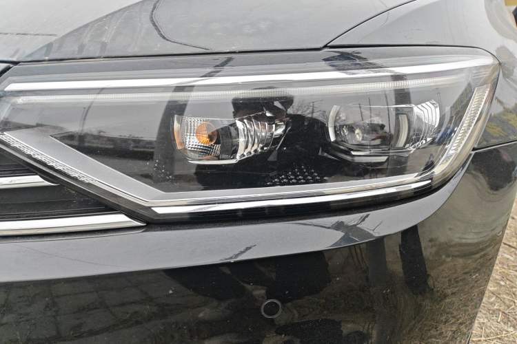Used Volkswagen Magotan 2020 330TSI DSG Leading Model Left Front Headlight