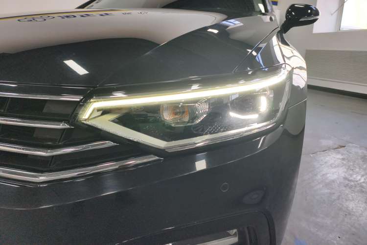 Used Volkswagen Magotan 2020 330TSI DSG Leading Model Left Front Headlight