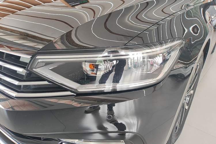 Used Volkswagen Magotan 2020 330TSI DSG Leading Model Left Front Headlight