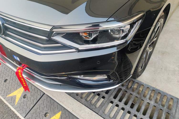 Used Volkswagen Magotan 2020 330TSI DSG Leading Model Left Front Headlight