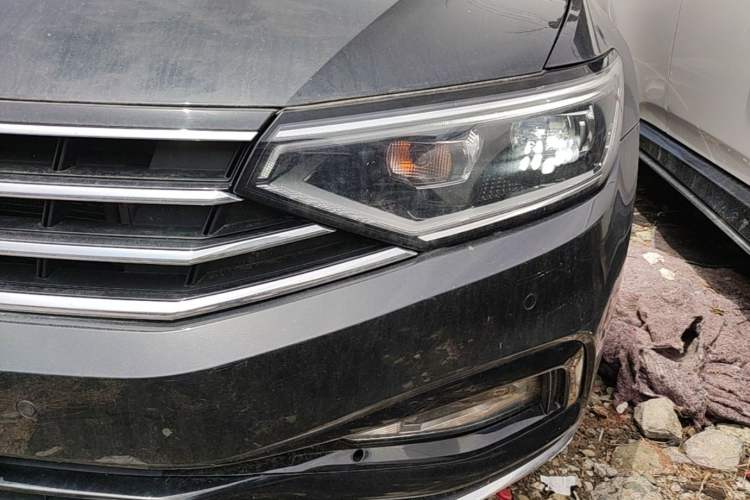 Used Volkswagen Magotan 2020 280TSI DSG Comfort Edition Left Front Headlight