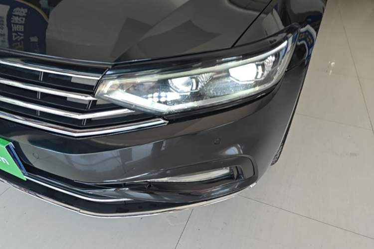 Used Volkswagen Magotan 2020 330TSI DSG Luxury Edition Left Front Headlight