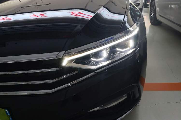 Used Volkswagen Magotan 2020 380TSI DSG Luxury Version Left Front Headlight