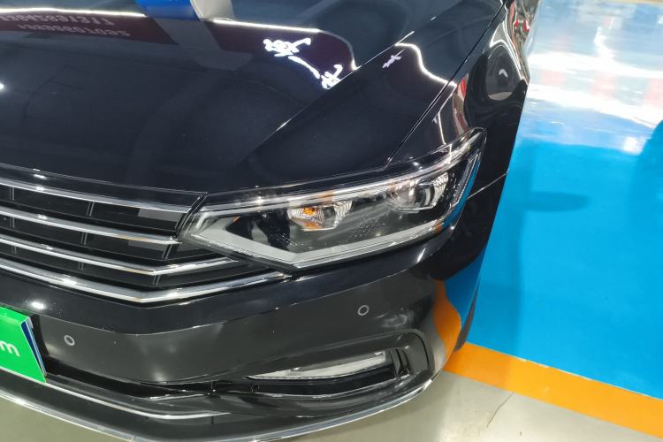 Used Volkswagen Magotan 2020 330TSI DSG Leading Model Left Front Headlight