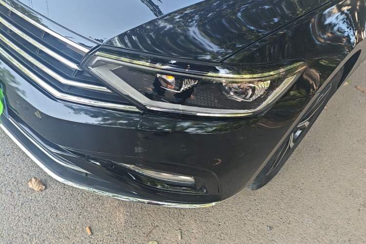 Used Volkswagen Magotan 2020 330TSI DSG Leading Model Left Front Headlight