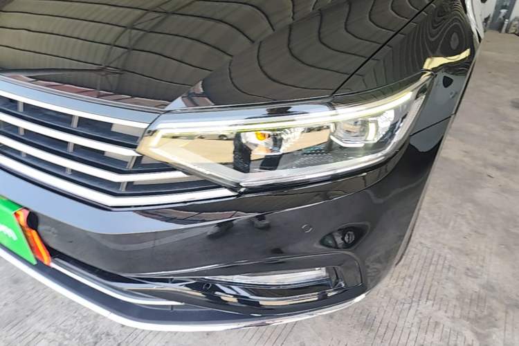 Used Volkswagen Magotan 2020 330TSI DSG Leading Model Left Front Headlight