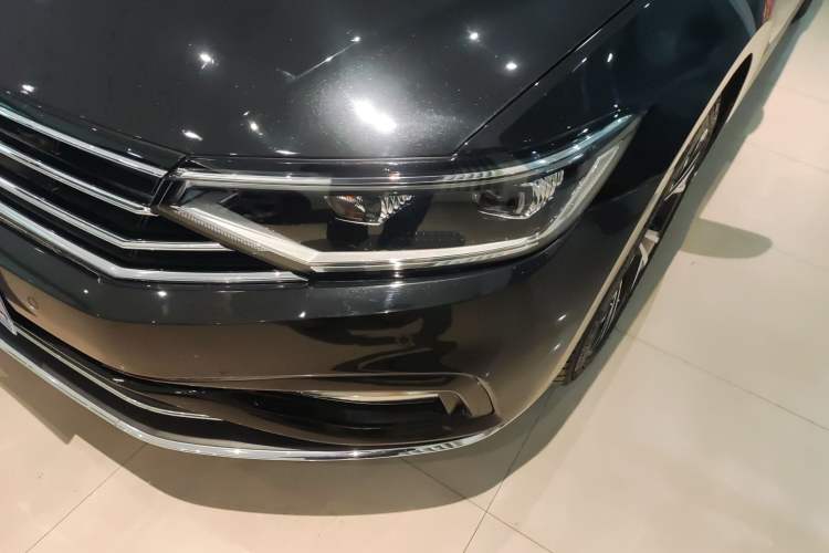 Used Volkswagen Magotan 2020 330TSI DSG Luxury Edition Left Front Headlight