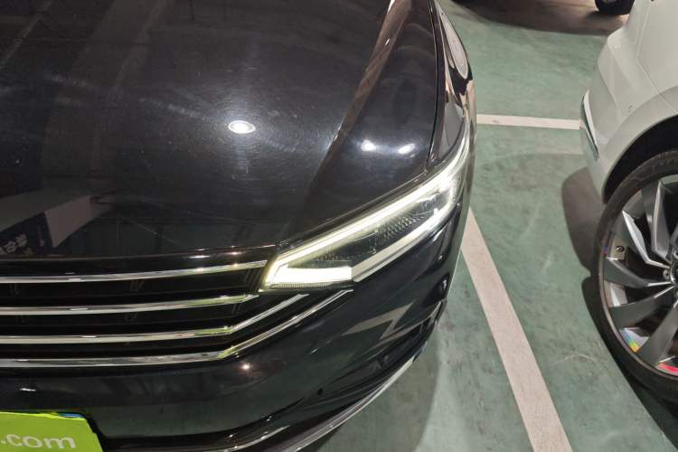 Used Volkswagen Magotan 2020 330TSI DSG Leading Model Left Front Headlight