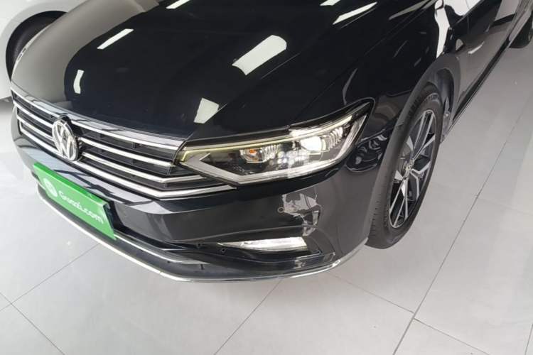 Used Volkswagen Magotan 2020 330TSI DSG Leading Model Left Front Headlight