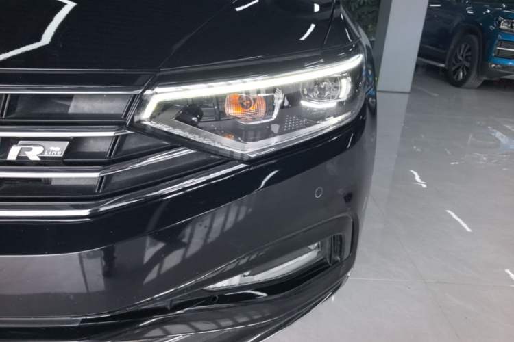 Used Volkswagen Magotan 2020 330TSI DSG Leading Model Left Front Headlight