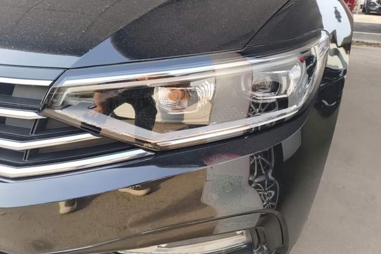 Used Volkswagen Magotan 2020 330TSI DSG Leading Model Left Front Headlight
